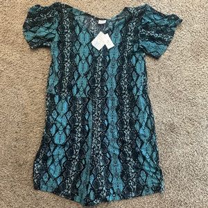 NWT Lularoe Xanthe Romper